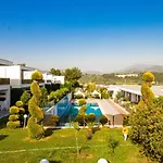 Deluxe * Kusadası