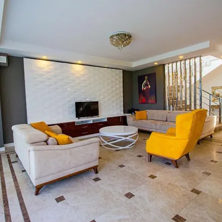 Villa Deluxe *